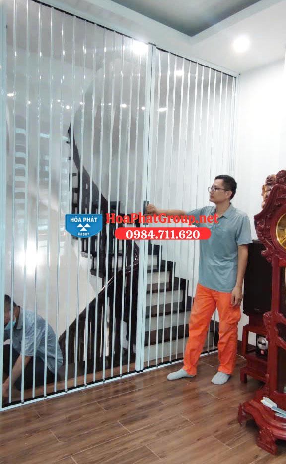 sử dụng cửa nhựa trong suốt ngăn điều hòa phòng khách giúp tiết kiệm chi phí hiệu quả sử dụng cửa nhựa trong suốt ngăn điều hòa phòng khách giúp tiết kiệm chi phí hiệu quả