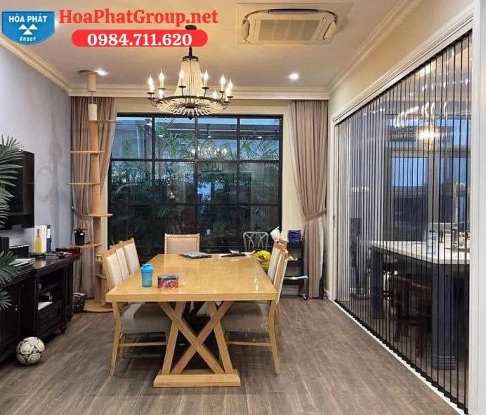 cua-xep-nhua-trong-suot-ngan-lanh-dieu-hoa-phong-bep Cửa xếp nhựa trong suốt giúp ngăn mùi thức ăn và chống thất thoát nhiệt điều hòa nhà bếp