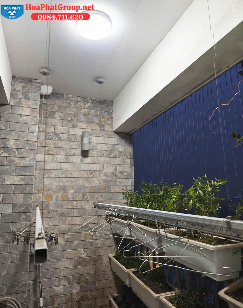 sửa giàn phơi tại ban công chung cư 72D Trần Đăng Ninh