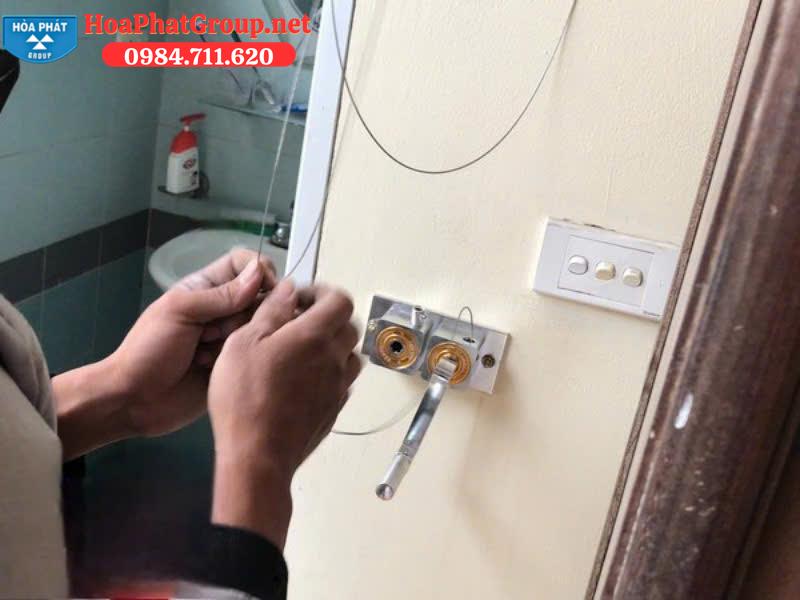 thợ thay và kết nối dây cáp giàn phơi thợ thay và kết nối dây cáp giàn phơi
